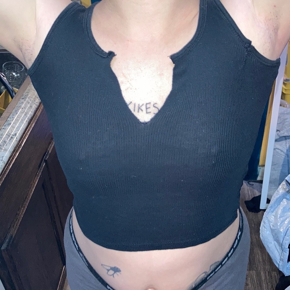 90’s style black Crewneck tank top